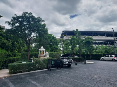 ไนท์บริดจ์ สเปซ รัชโยธิน / 37 ตร.ม.  อยู่ชั้นที่ 21-14