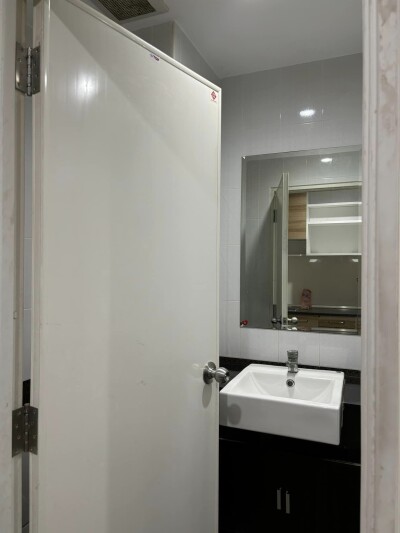 อัปเดตล่าสุด 04/12/67 :  อัสสกาญจน์ เพลส ศรีนครินทร์ / 29.24 ตรม. (สตูดิโอ) ชั้น 17-10