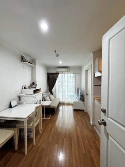 อัปเดตล่าสุด 28/9/67 :  ลุมพินี พาร์ค ริเวอร์ไซด์ - พระราม 3 / อาคาร A ชั้น 7 ห้องขนาด 28.5 ตรม.-1