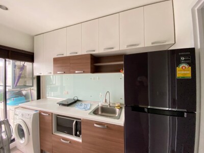 เดอะ ทรี อินเตอร์เชนจ์ / อาคาร A ชั้น 37 ห้องมุม-4