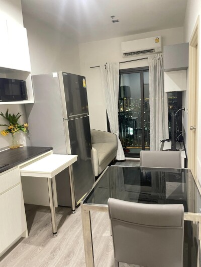 ริชพาร์ค แอท ทริปเปิ้ล สเตชั่น /  28.66 ตร.ม. ชั้น 37-3