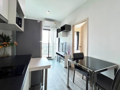 อัปเดตล่าสุด 15/10/67 : ริชพาร์ค แอท ทริปเปิ้ล สเตชั่น /  28.66 ตร.ม. ชั้น 37-1