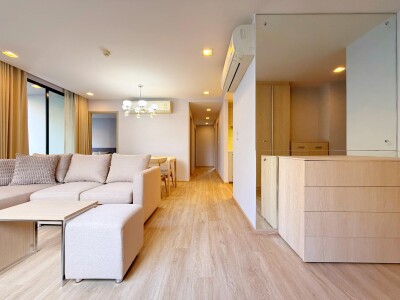 ลิฟ แอท 49 / 95 ตารางเมตร ชั้น6 ตึกB-4