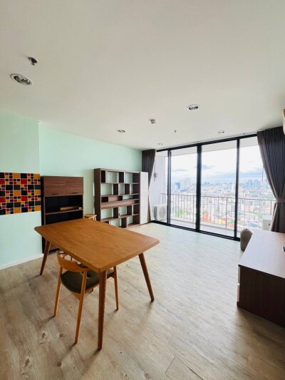 ดิ อิสสระ ลาดพร้าว / 52 ตร.ม. ชั้น 26-3