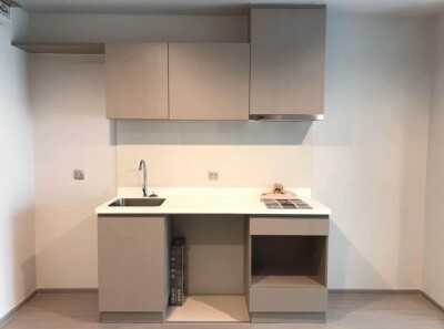 ไลฟ์ แอด ลาดพร้าว 18 / 35.9 ตรม. ชั้น 15 ตึก A-5