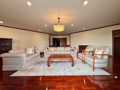 ร่วมสุข คอนโด /  ขนาด 320 ตรม.  ชั้น 9 *-5