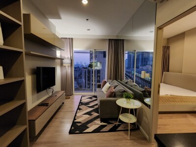 แอมเบอร์ บาย อีสเทิร์น สตาร์ // 35 ตรม บ้านเลขที่ 254/75 ชั้น9-1