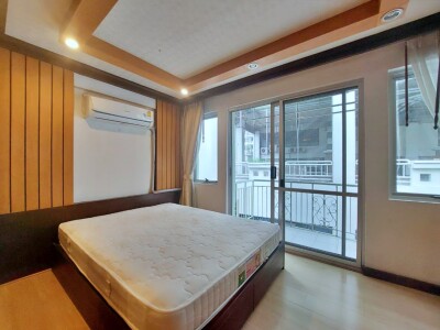 เรนทรี วิลล่า / 32 ตรม.  ชั้น 7-7