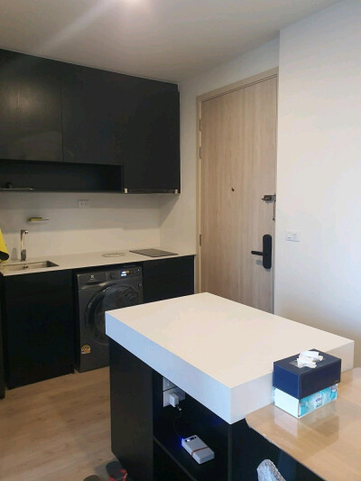 โนเบิล นิว ดิสทริค อาร์ไนน์ / Noble Nue District R9-11