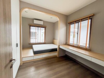 อัปเดตล่าสุด 18/11/2567 :  เดอะ ปาล์ม บางนา - วงแหวน / บ้านเลขที่ 95/64 ที่ดิน 73 ตรว (พื้นทีใช้สอย  290 ตร.ม.) *-16