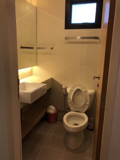 ซีนิธ เพลส สุขุมวิท 42 / 64 ตรม. ชั้น 4-12