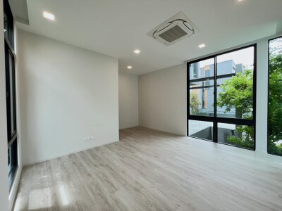 วีเว่ กรุงเทพกรีฑา / 421 ตรม.-23