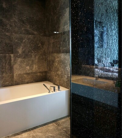 บันยัน ทรี เรสซิเดนซ์ ริเวอร์ไซด์ / 78.60 ตร.ม. ชั้น 26-10