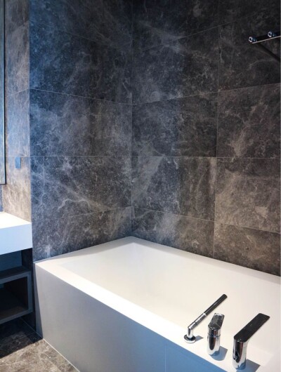 บันยัน ทรี เรสซิเดนซ์ ริเวอร์ไซด์ / 78.60 ตร.ม. ชั้น 26-9