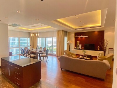 รอยัล เรสสิเดนซ์ พาร์ค / 220 ตรม.*-3