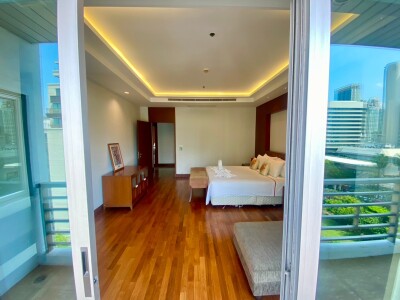 รอยัล เรสสิเดนซ์ พาร์ค / 220 ตรม.*-17