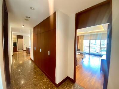 รอยัล เรสสิเดนซ์ พาร์ค / 220 ตรม.*-20