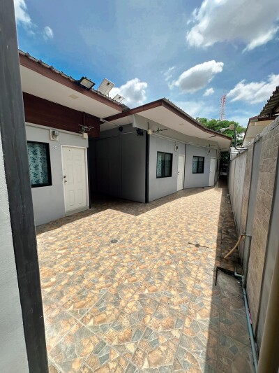 ขายที่ดินพร้อมห้องพักใกล้อนุสาวรีย์ ราคา 17.5 ล้าน-3