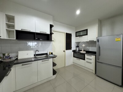 อัปเดตล่าสุด 7/3/68 :  ริเวอไรน์ เพลส คอนโดมิเนียม /  218.43 ตารางเมตร ชั้น 12 *-15