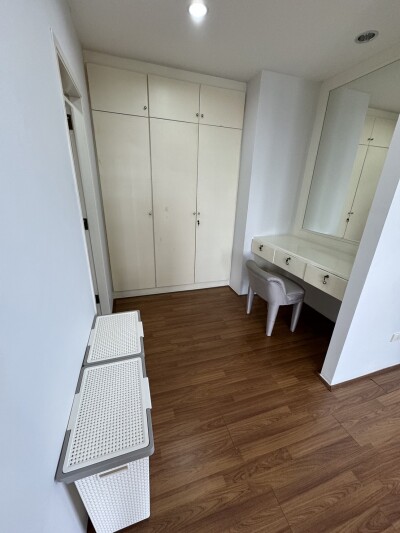 อัปเดตล่าสุด 7/3/68 :  ริเวอไรน์ เพลส คอนโดมิเนียม /  218.43 ตารางเมตร ชั้น 12 *-12