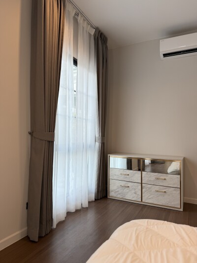 เศรษฐสิริ บางนา กม.10 / พื้นที่ใช้สอย : 247 ตร.ม. *-18