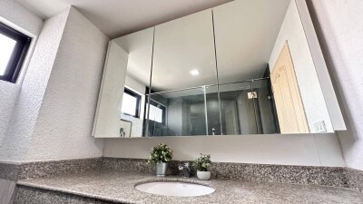 อัปเดตล่าสุด 25/2/2568 :  ลาส โคลินาส / 185 ตร.ม. ชั้น 18-20