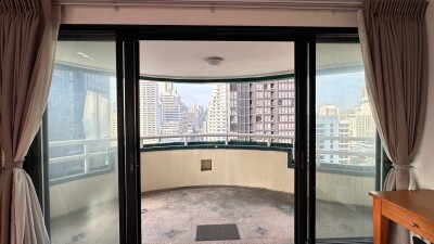 อัปเดตล่าสุด 25/2/2568 :  ลาส โคลินาส / 185 ตร.ม. ชั้น 18-23