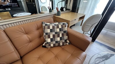 เดอะ ไลน์ จตุจักร - หมอชิต / 27 ตรม. ชั้น 22-3