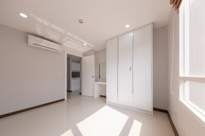 อัปเดตล่าสุด 21/02/68 :  อิลีเม้นท์ ศรีนครินทร์ / 52.75  ตรม. ชั้น 6 ตึก C-6