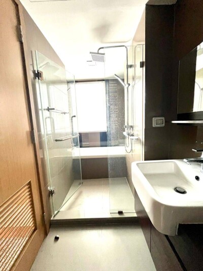 อัปเดตล่าสุด 29/3/2568 : อินเตอร์ ลักส์ พรีเมียร์ สุขุมวิท 13 /  57.3 ตรม. ชั้น 6-6