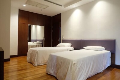 รอยัล ไนน์ เรสซิเดนท์ / 220 ตรม.ชั้น 8  *-11