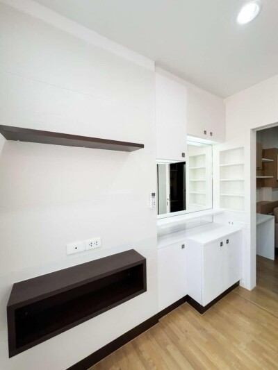 ดีคอนโด รามอินทรา / 31 ตร.ม. ตึก A ชั้น 8-10