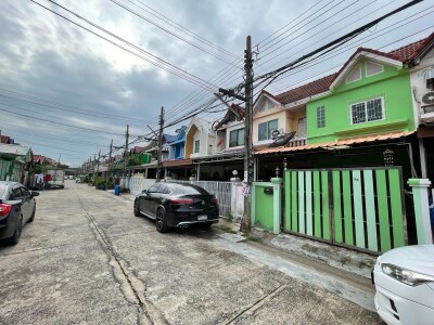 🏡 ขายทาวน์เฮ้าส์ 2 ชั้น หมู่บ้านสวนผักวิลเลจ-2