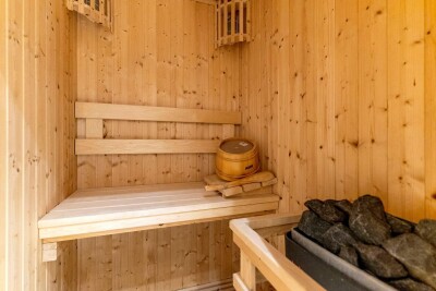 อัปเดตล่าสุด 25/2/2568 :  ไซมิส เอ๊กซ์คลูซีพ ควีนส์ / 75 ตรม ชั้น 10 *-14