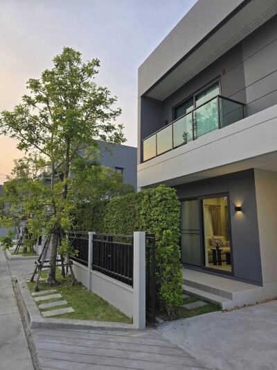 เซนโทร บางนา / 190 ตรม.-21