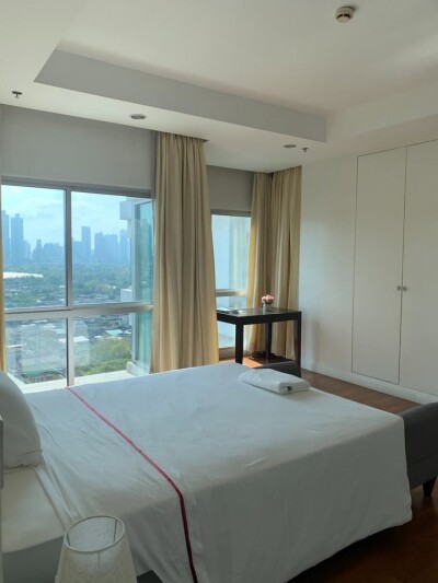 รอยัล เรสสิเดนซ์ พาร์ค / 385 ตรม. *-18