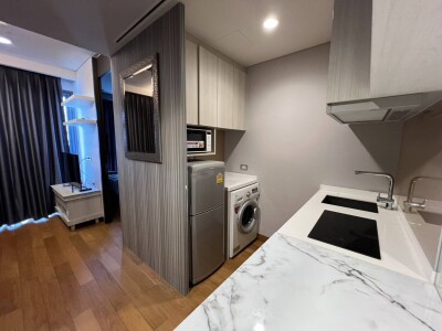 เดอะ ลุมพินี 24 / 31 ตรม.  ชั้น: 30 *-10