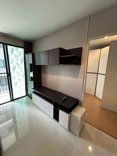 เมโทร สกาย รัชดา / 30 ตารางเมตร ชั้น 3 ตึก B 451/32-5