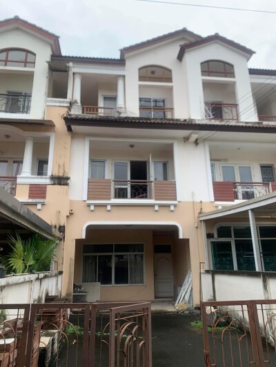 เดอะ บัลโคนี่ โฮม อุดมสุข /   ขนาดใหญ่ กว้าง 5 เมตร หลัง ที่ 3 หน้าโครงการ 29.6 ตร.ว.-1