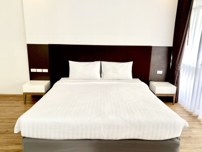 นันทิรุจ ทาวเวอร์ / 120 ตรม. ชั้น: 15th *-8