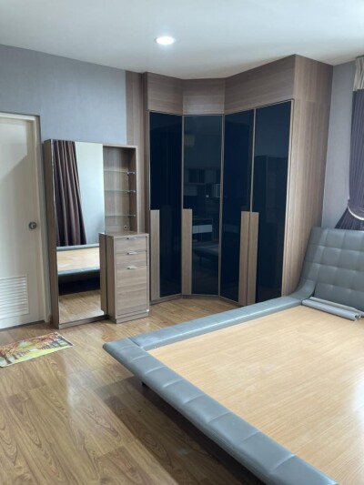 เซ็นหลุยส์ แกรนด์ เทอเรส / ชั้น 18 ขนาดห้อง 105 ตร.ม  *-3