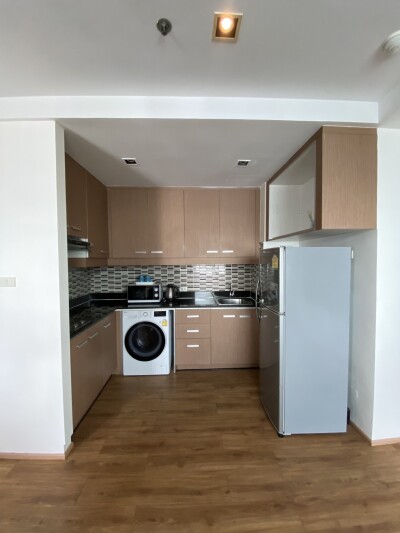 นันทิรุจ ทาวเวอร์ / 120 ตรม. ชั้น: 15th *-4