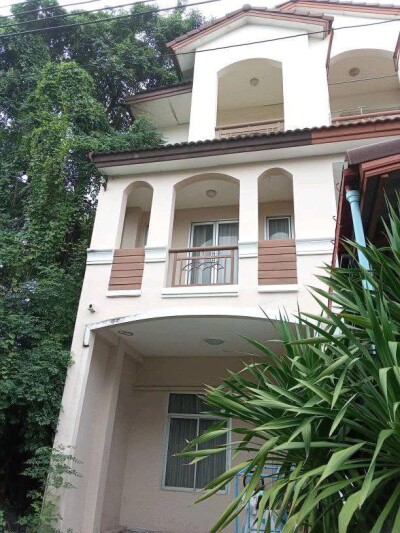 เดอะ บัลโคนี่ โฮม อุดมสุข /   ขนาดใหญ่ กว้าง 5 เมตร หลัง ที่ 3 หน้าโครงการ 29.6 ตร.ว.-2