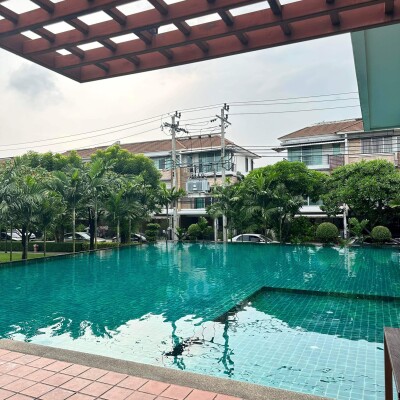 ทาวน์พลัส เกษตร - นวมินทร์ / ขายทาวน์โฮม 3 ชั้น ขนาด 20 ตร.วา-25