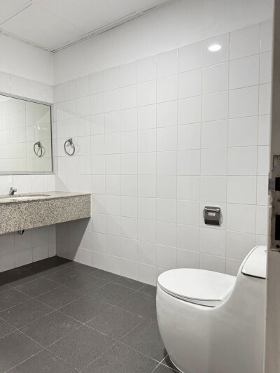 วิทยุ คอมเพล็กซ์ /  120 ตรม. ชั้น 22 ตึก C 1-23