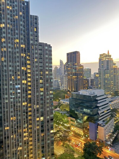 วิทยุ คอมเพล็กซ์ /  120 ตรม. ชั้น 22 ตึก C 1-24