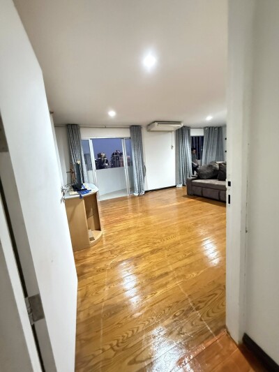 วิทยุ คอมเพล็กซ์ /  120 ตรม. ชั้น 22 ตึก C 1-15