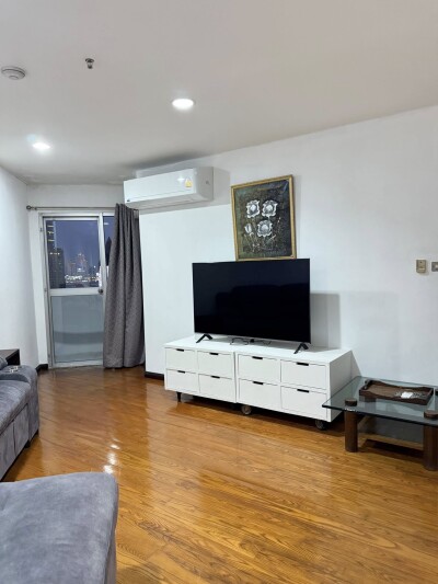 วิทยุ คอมเพล็กซ์ /  120 ตรม. ชั้น 22 ตึก C 1-3