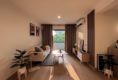 อีสท์ วูด พาร์ค / • ขนาด 65 ตร.ม.  • 2 ห้องนอน 1 ห้องน้ำ • ตึก H ชั้น 1 (ยกสูง)-1