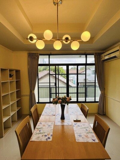 อัปเดตล่าสุด 20/4/2568 : ให้เช่า ทาวน์โฮม - ใกล้เอ็มโพเรียม , เทอร์มินอล 21 อโศก สุขุมวิท 31 อโศก-พร้อมพงษ์-2